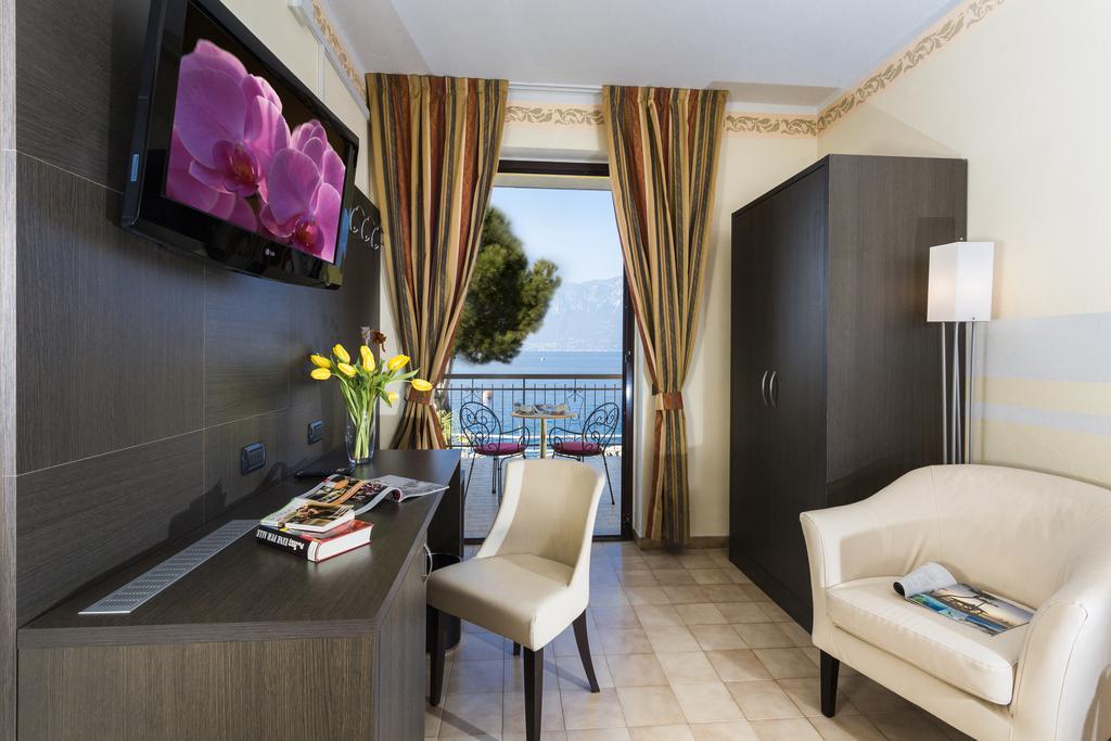Taki Village 3* Brenzone sul Garda
